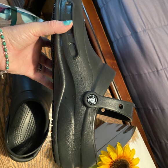 Crocs - Picture 3 of 9